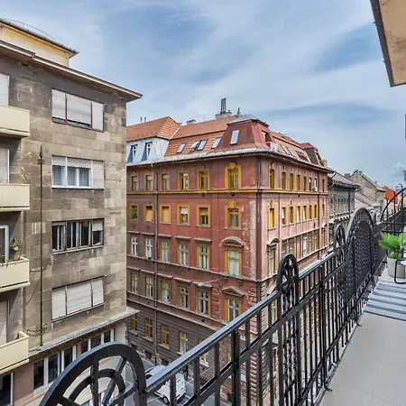 Tas Apartment
