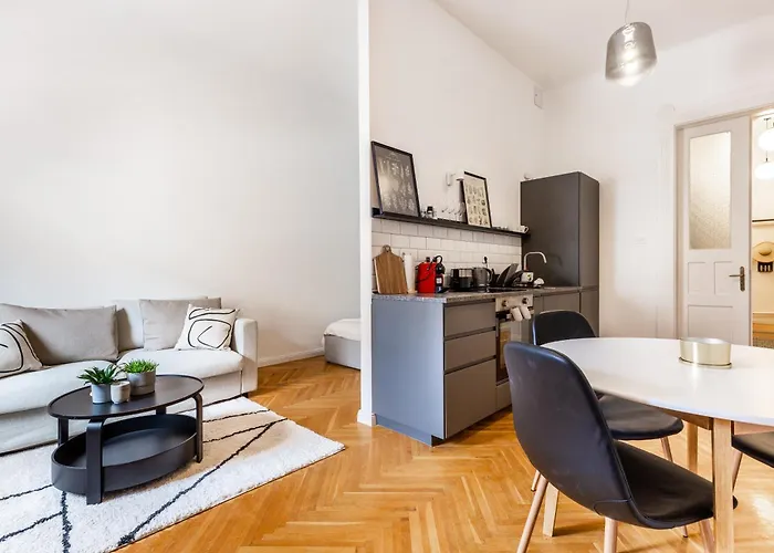 Tas Budapest